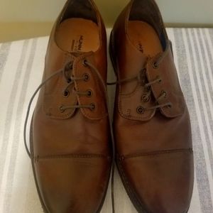 Men's Size 9 Tobacco Nunnbush Dress Shoes
